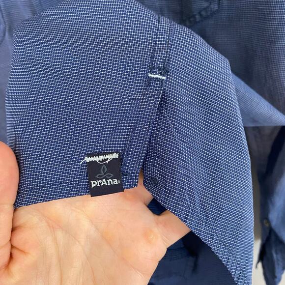 Prana Breathe Mens Button Up Shirt Size Medium Outdoors Hiking Roll Tab Sleeves - Picture 2 of 7